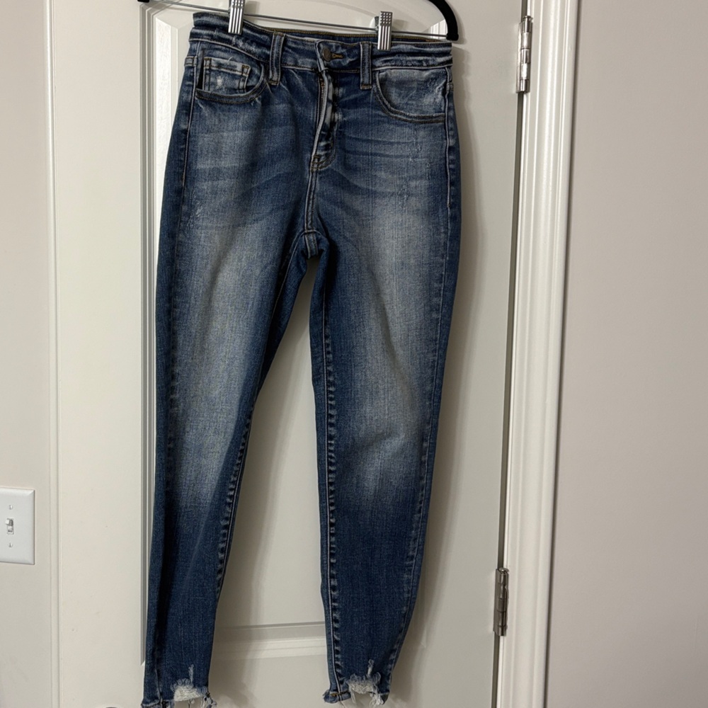 Woman’s KanCan Skinny Jeans